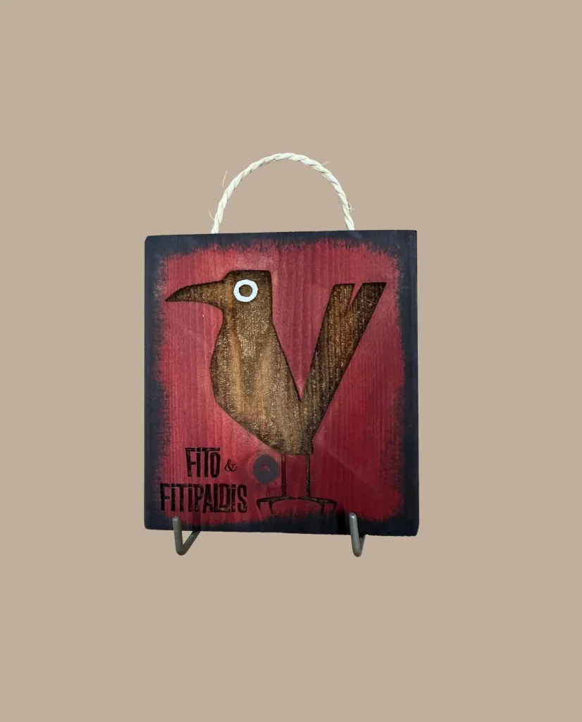 Colgador de llaves de madera rojo modelo cuervo fito y fitipaldis aullidos tour merchandising oficial medicine music